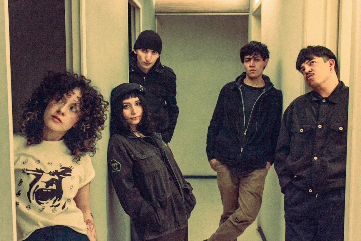 Grito Exclamac!ón, J Mahon & The Heavenly Pop Hits