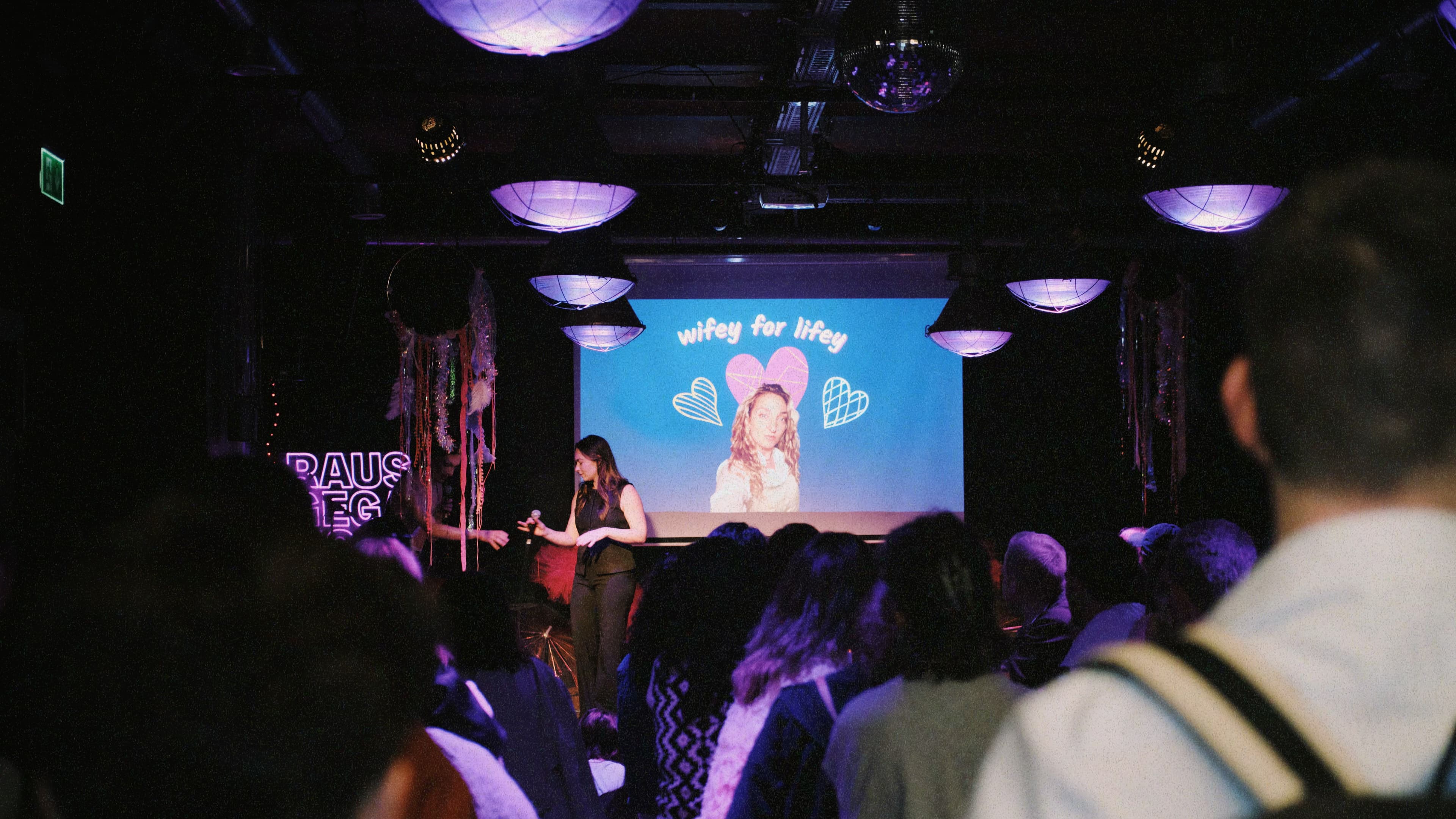 LOVE AT FIRST SLIDE Berlin | Power Point Dating by Rausgegangen 💖